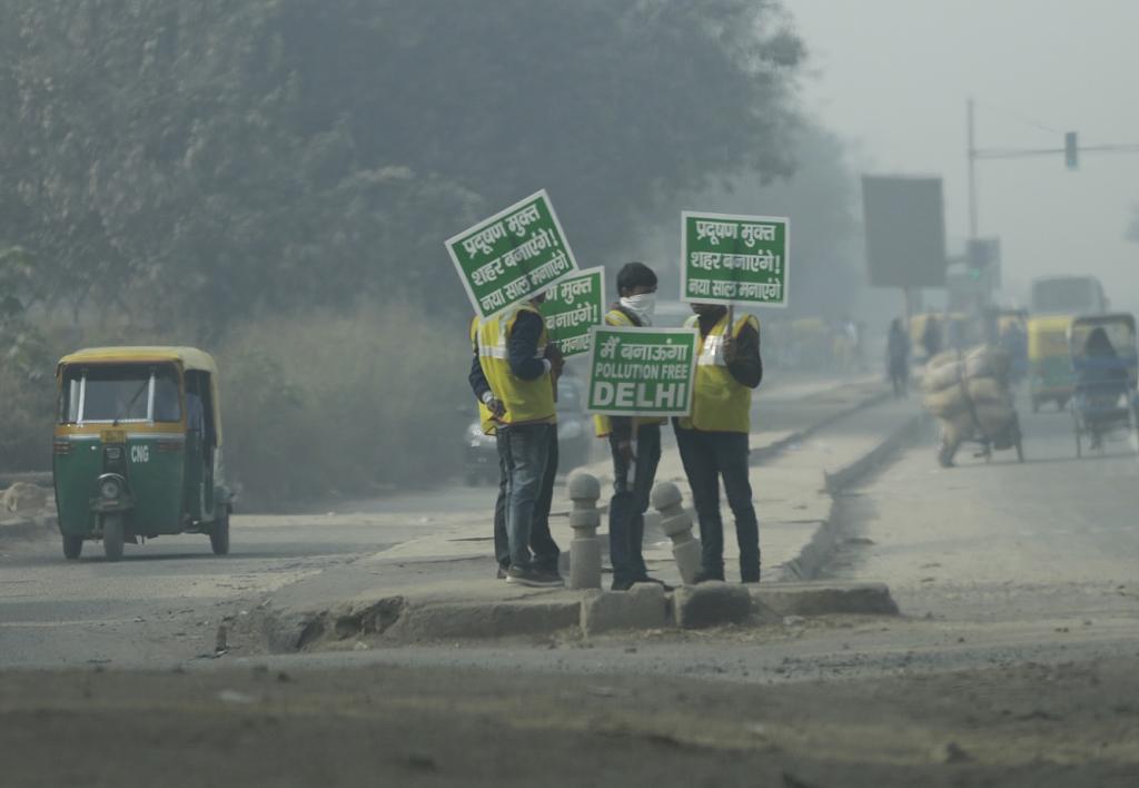 Dealing with Delhi’s Hazardous Air Problems